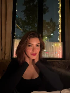 Shanaya Kapoor Net Worth 2026